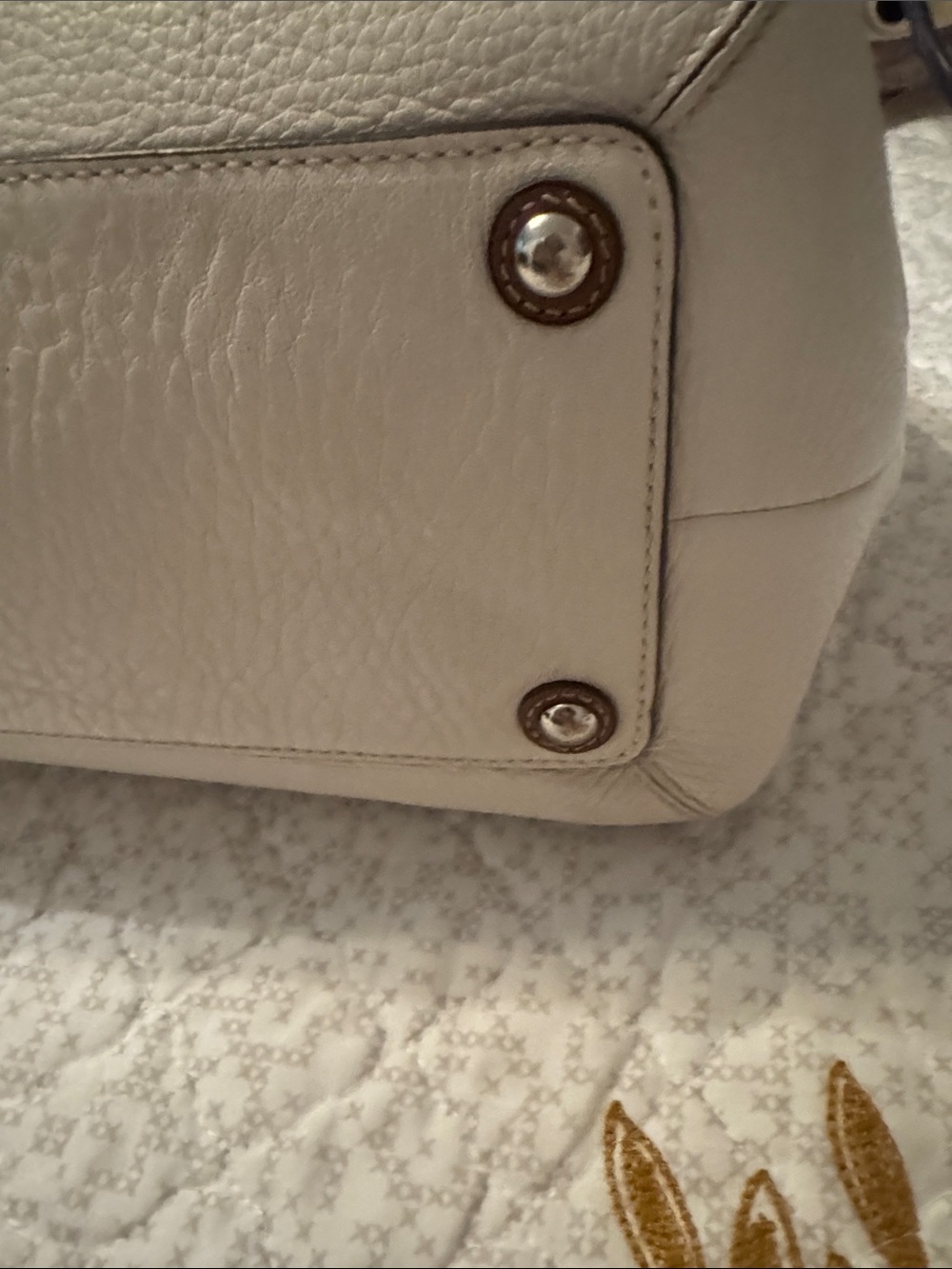 Coach SoHo Alex Pebbled Leather XL Satchel in Ivory and Tan - Picture 7 of 11